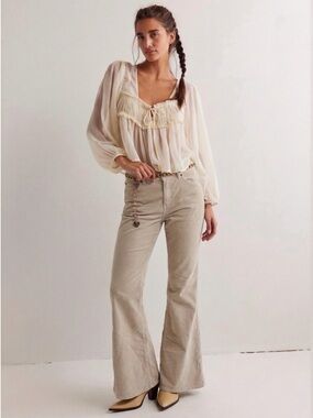 BDG Urban Outfitters High Rise Flare Corduroy Pants 32 (31x31) Beige Womens